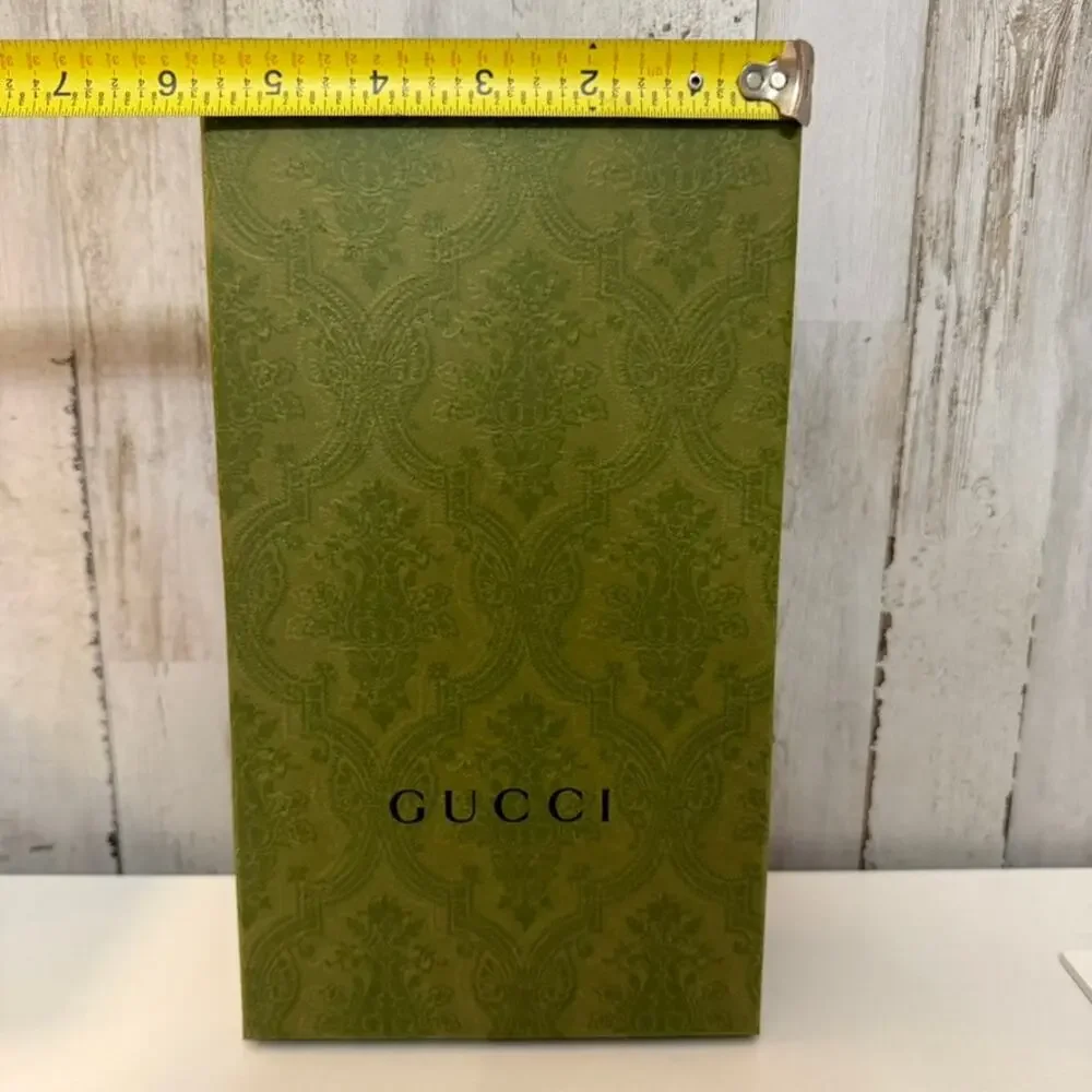 Gucci Gift Box Green Embossed Logo Two-Piece Lid 10x6x2 Empty